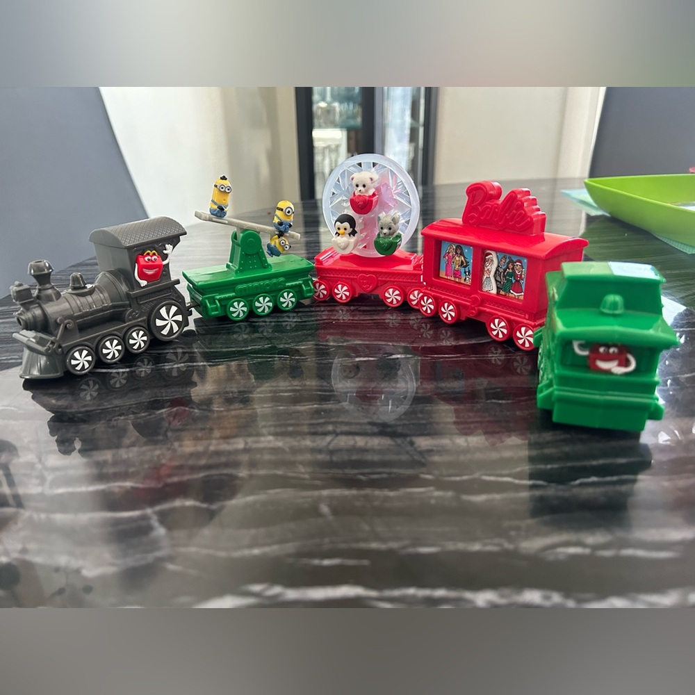 2017 McDonald’s Train Toy Set with Characters